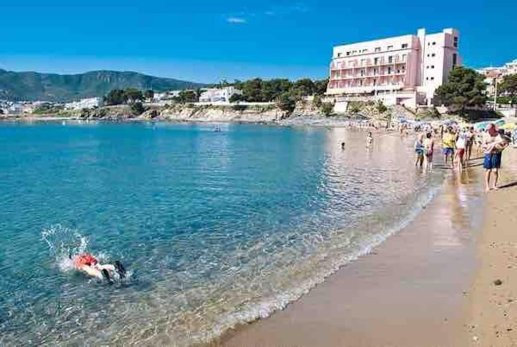Apartamento Con Piscina En Llançà Exterior foto